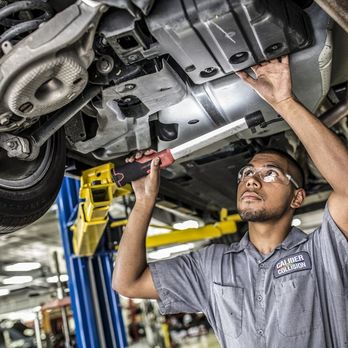Caliber Collision - Body Shops Near Me - West Allis, Wisconsin Caliber Collision - Body Shops Near Me - West Allis, Wisconsin