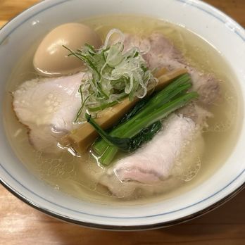 Cafe Mochiko - Crab and shrimp ramen - Bakeries Near Me - Cincinnati, Ohio