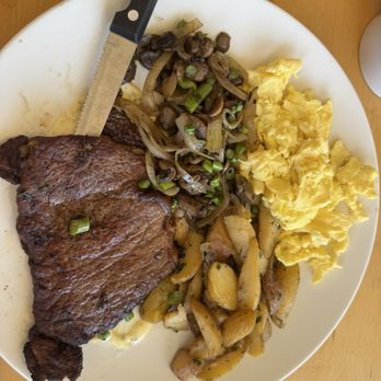 Early Bird - Steak and eggs with potatos and mushrooms - New American Near Me - Fullerton, California