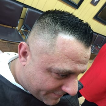 Tight Skin Fade With A Faux Hawk Yelp