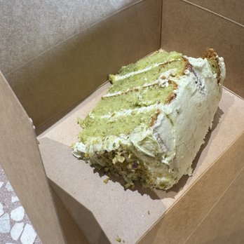 Love You Latte - Pistachio cake - Breakfast & Brunch Near Me - Glendale, California