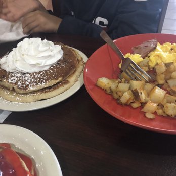 Country Scrambled Cafe 2 - Cafes Near Me - Humble, Texas