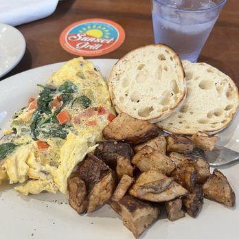 Sunset Grill - American Near Me - Fredericksburg, Texas