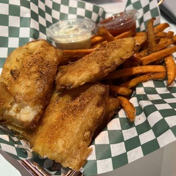 Bag O' Crab - Fried Fish Basket with Sweet Potato Fries - Cajun/Creole Near Me - Fullerton, California Bag O' Crab - Fried Fish Basket with Sweet Potato Fries - Cajun/Creole Near Me - Fullerton, California