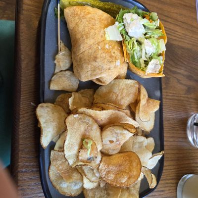 Revere's Wells Street Tavern by null