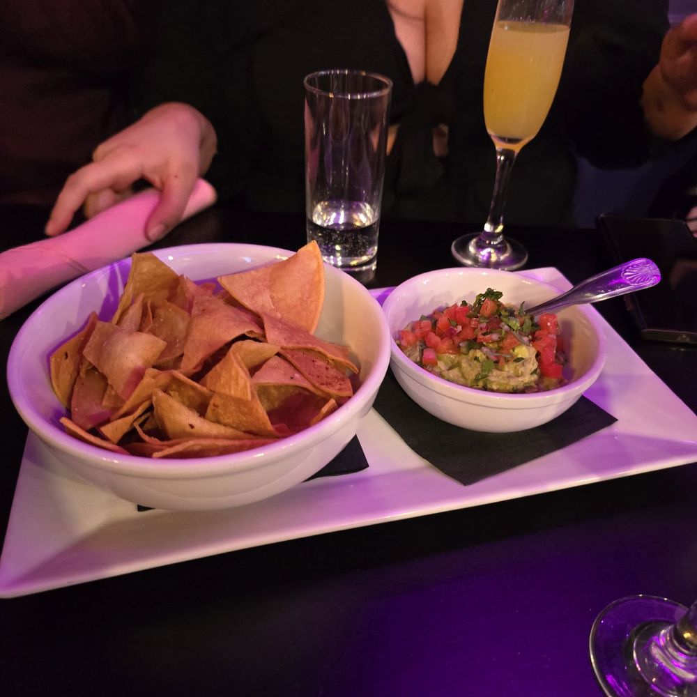 Kween Astoria - Gay Bars Near Me - New York, New York Kween Astoria - Gay Bars Near Me - New York, New York