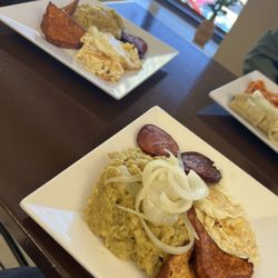 Mangú con los tres golpes