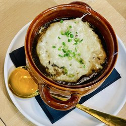 Luxe Flower Bar - Lovely tasty French onion soup.