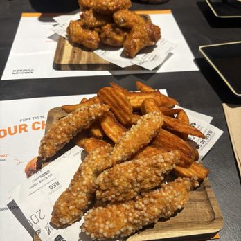 Kyochon Chicken - CHICKEN GIZZARDS, CHICKEN WING-10PCS - Korean Near Me - Los Angeles, California