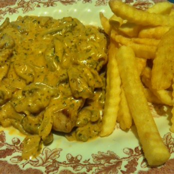 Thessaloniki - Schweinefilet, Champignonsauce, Pommes - Greek Near Me - Hanover, NI