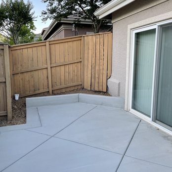 Cornerstone Concrete - After with the Diamond design. Concrete was extended in the corner and a small retaining wall was made. - Masonry/Concrete Near Me - Vacaville, California Cornerstone Concrete - After with the Diamond design. Concrete was extended in the corner and a small retaining wall was made. - Masonry/Concrete Near Me - Vacaville, California
