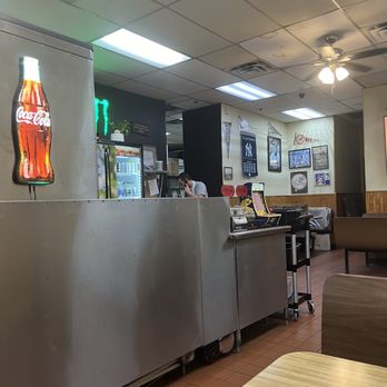 Verrazano Pizza - Inside view - Pizza Near Me - Las Vegas, Nevada Verrazano Pizza - Inside view - Pizza Near Me - Las Vegas, Nevada
