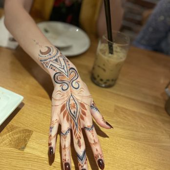 OC Henna - Henna stain at ~24 hours - Henna Artists Near Me OC Henna - Henna stain at ~24 hours - Henna Artists Near Me