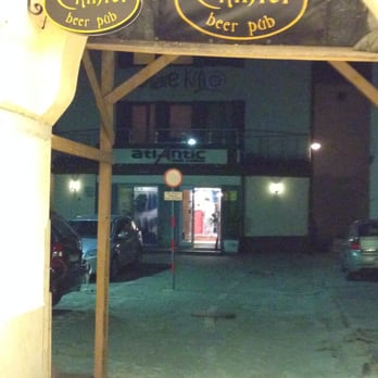 Atlantic Squash & Wellness - Sports Clubs Near Me - Kraków, Massachusetts