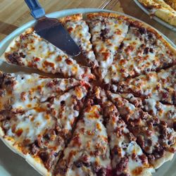 Big Cheese Pizza - Double beef pizza.