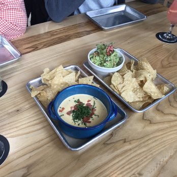 Lonesome Rose - Logan Square - Queso and guac - Bars Near Me - Chicago, Illinois