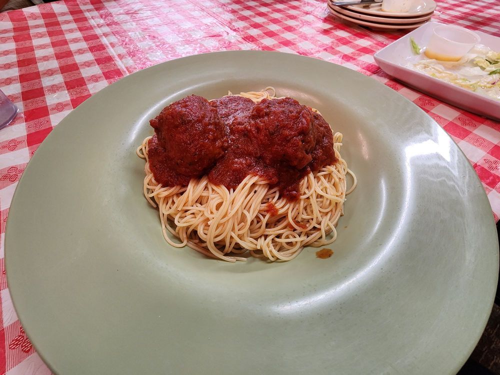 Giovanni's Italian restaurant Logo