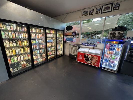 Roxie Deli & Barbeque by null