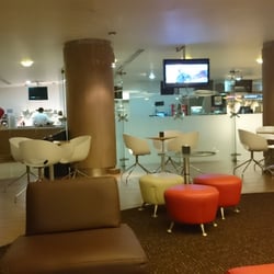 Cinépolis - Sala de espera vip