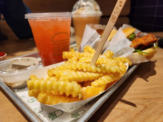 SHAKE SHACK ST. JOHN’S TOWN CENTER - Updated July 2025 - 86 Photos & 55