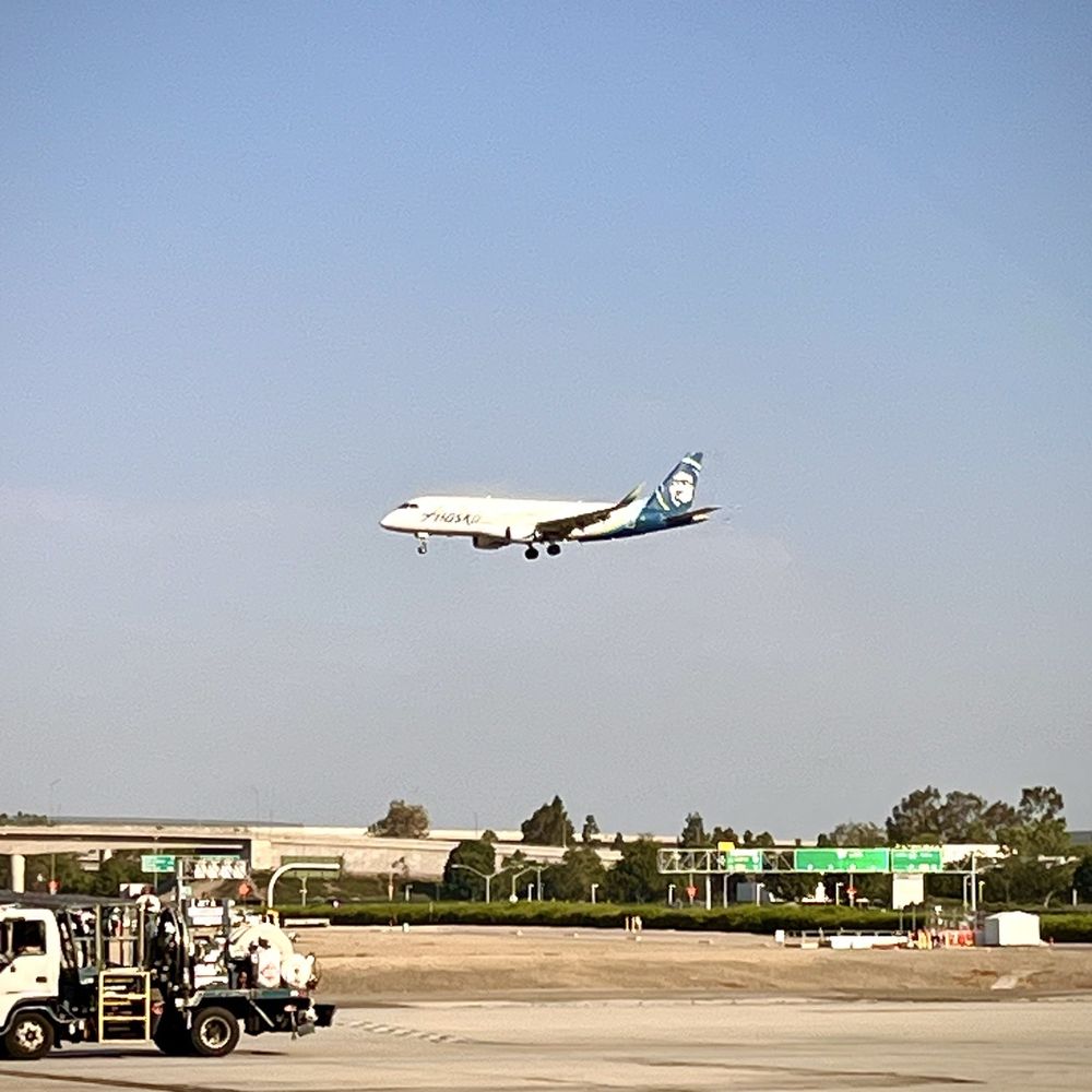 American Airlines Santa Ana, CA - Last Updated January 2026 - Yelp