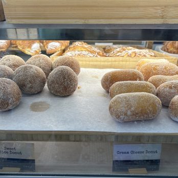 Paris Baguette - Sweet Rice Donut / Cream Cheese Donut - Bakeries Near Me - Grand Prairie, Texas Paris Baguette - Sweet Rice Donut / Cream Cheese Donut - Bakeries Near Me - Grand Prairie, Texas