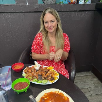 Mariscos El Diamante - If you love shrimp like my wife does, this is your place! - Seafood Near Me - Fresno, California Mariscos El Diamante - If you love shrimp like my wife does, this is your place! - Seafood Near Me - Fresno, California