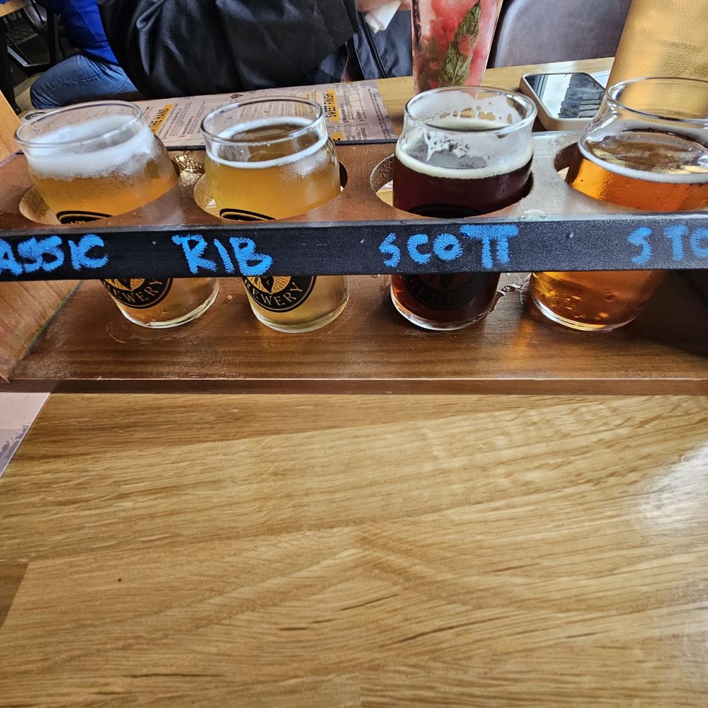 Schnitz Ale Brewery - $10 flight, very good. Their classic, rib n rock, Scott's an evil man, short but stout. - Breweries Near Me - Parma, Ohio Schnitz Ale Brewery - $10 flight, very good. Their classic, rib n rock, Scott's an evil man, short but stout. - Breweries Near Me - Parma, Ohio