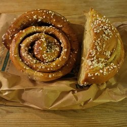 Mormors Bageri - Cinnamon bun