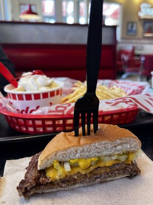 Freddy's Frozen Custard & Steakburgers