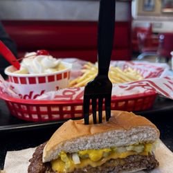 Freddy's Frozen Custard & Steakburgers