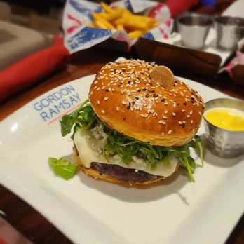 Gordon Ramsay Burger Las Vegas - Burgers Near Me - Las Vegas, Nevada Gordon Ramsay Burger Las Vegas - Burgers Near Me - Las Vegas, Nevada