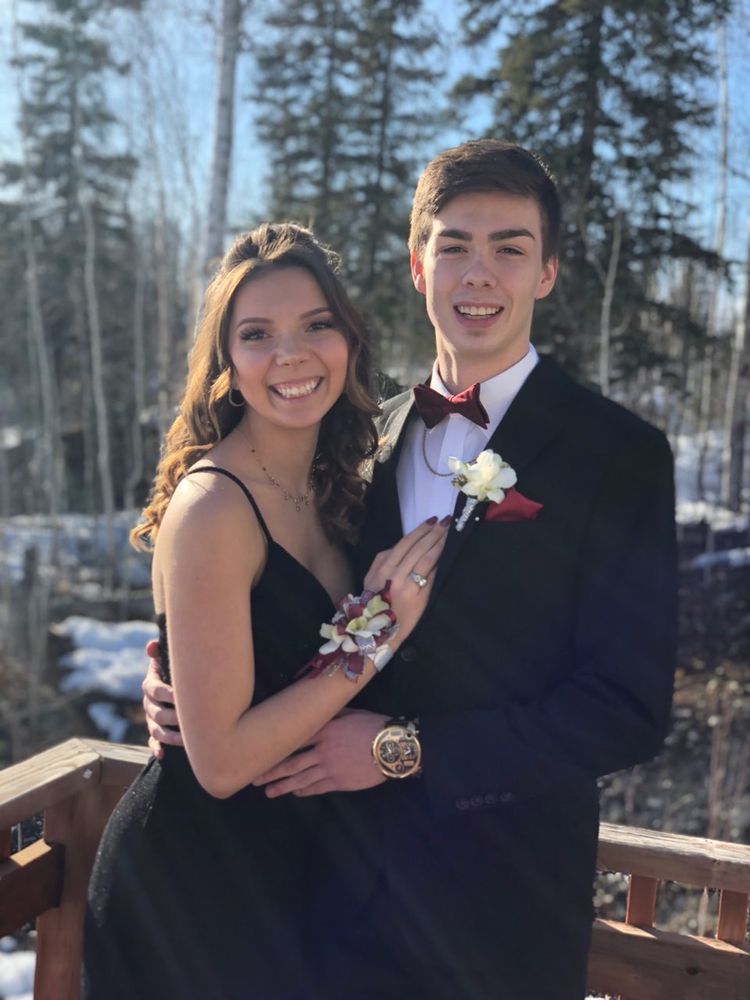 SHARONDRESSMAKERS & ALTERATION SHOP Updated September 2024 3766