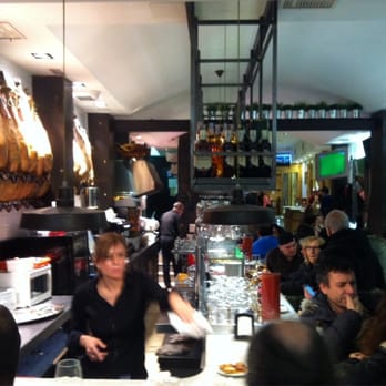 Tapería De Malasaña - La barra - Spanish Near Me - Madrid, M