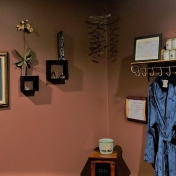 Very Truly Yours - massage room - Massage Therapy Near Me - Stroudsburg, Pennsylvania Very Truly Yours - massage room - Massage Therapy Near Me - Stroudsburg, Pennsylvania