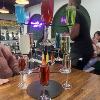 Madres Brunch - Mimosa tower - Breakfast & Brunch Near Me - Bellflower, California Madres Brunch - Mimosa tower - Breakfast & Brunch Near Me - Bellflower, California