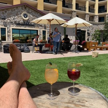 Grand Reserve - Great live music + sunshine + sangria = awesome Sunday afternoon - Hotels Near Me - Napa, California Grand Reserve - Great live music + sunshine + sangria = awesome Sunday afternoon - Hotels Near Me - Napa, California