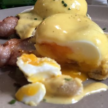 Federal - Eggs cooked perfectly - Cafeteria Near Me - Barcelona, B
