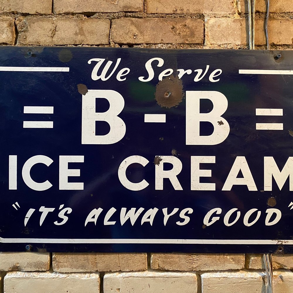 Louie Mueller Barbecue - Vintage ice cream sign - Barbeque Near Me - Taylor, Texas Louie Mueller Barbecue - Vintage ice cream sign - Barbeque Near Me - Taylor, Texas
