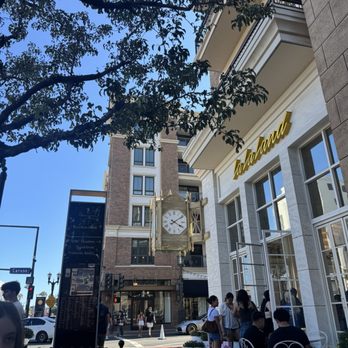 La La Land - Coffee & Tea Near Me - Glendale, California