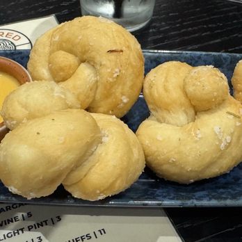 Kindred Public House - Appetizers - Brewpubs Near Me - Spokane, Washington