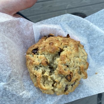 Levain Bakery - Georgetown, D.C - Oatmeal raisin cookie - Bakeries Near Me - Washington, DC, District of Columbia