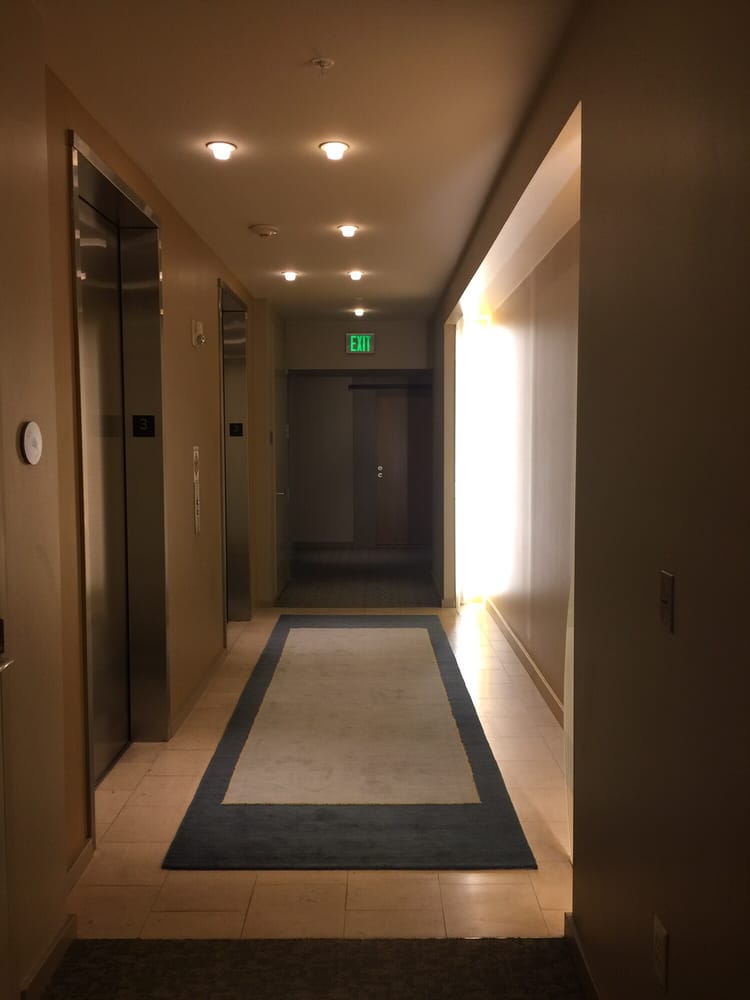 MERIWETHEREAST Updated May 2024 836 SW Curry St, Portland, Oregon Apartments Phone