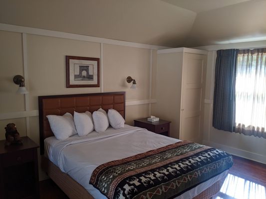 Mammoth Hot Springs Hotel & Cabins by null