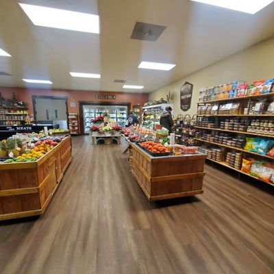 Bolton's Farm Market by null