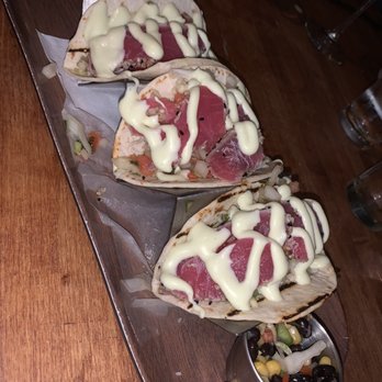 105-Ten Bar & Grill - Tuna Tacos - Bars Near Me - Briarcliff Manor, New York
