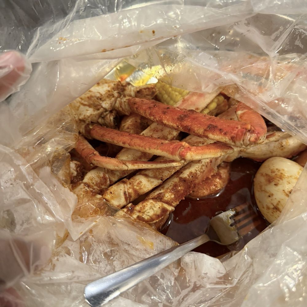 Dummy Crabby - All you can eat seafood boil - Seafood Near Me - Tampa, Florida Dummy Crabby - All you can eat seafood boil - Seafood Near Me - Tampa, Florida