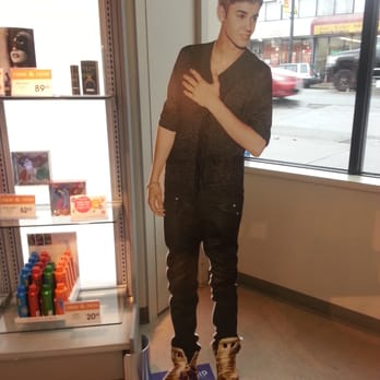 Shoppers Drug Mart - Is that the BIEBS!?!?! - Drugstores Near Me - Vancouver, British Columbia Shoppers Drug Mart - Is that the BIEBS!?!?! - Drugstores Near Me - Vancouver, British Columbia