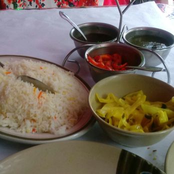 Milon - Basmati rice cabbage (condiments- coriander chutney, onions, tamarind) - Indian Near Me - New York, New York