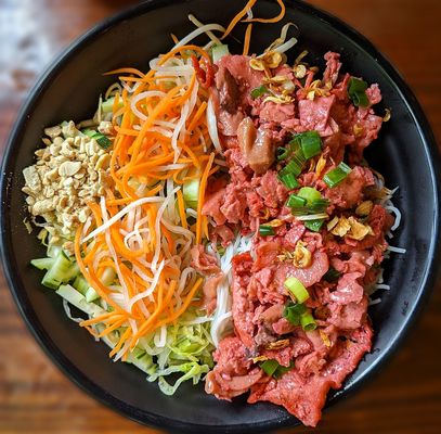 XinhXinh Vietnamese Bistro by null